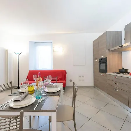 Casa Al Vicolo Di 50mt From - Happy